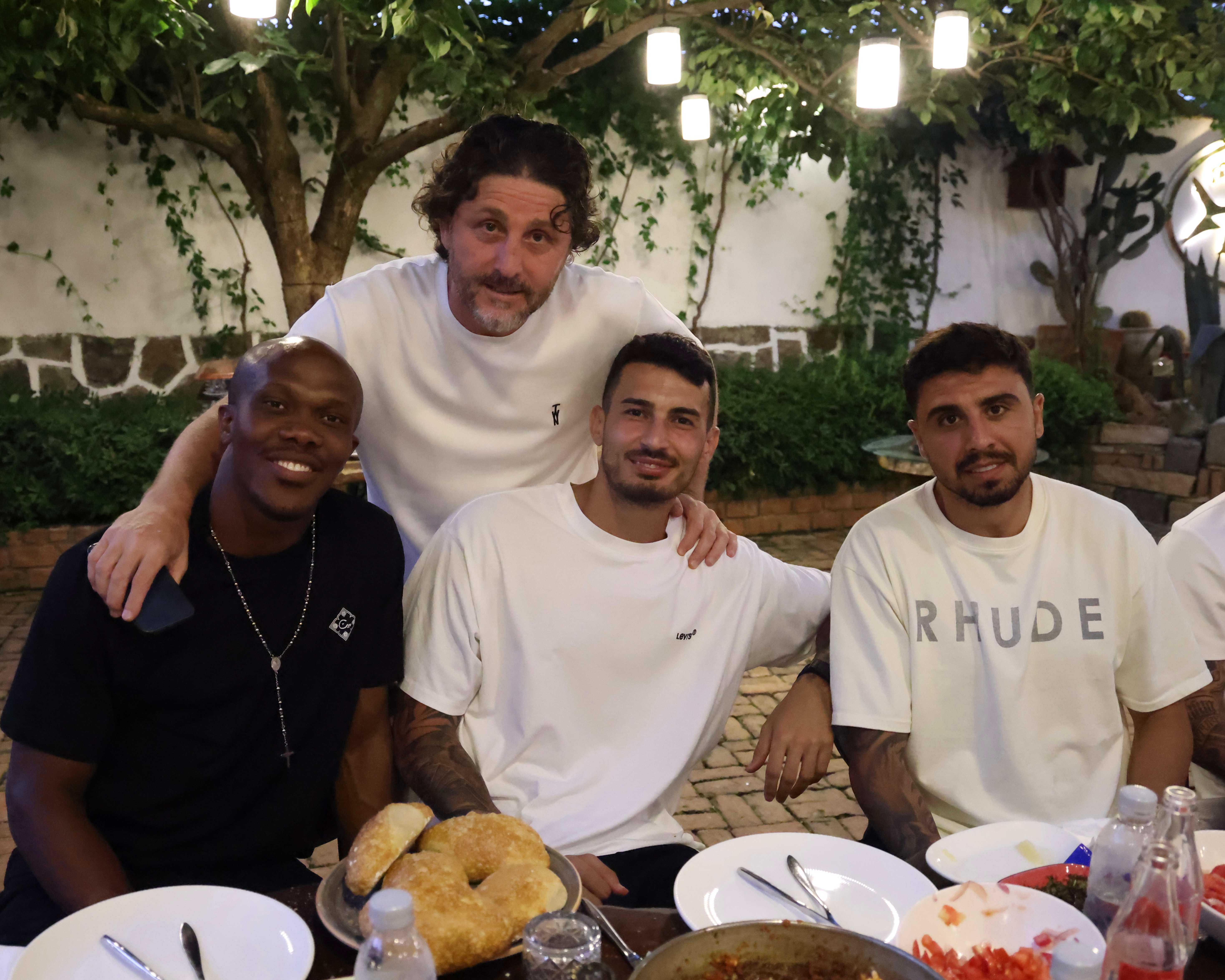 Futbol A Takımımız yemekte bir araya geldi