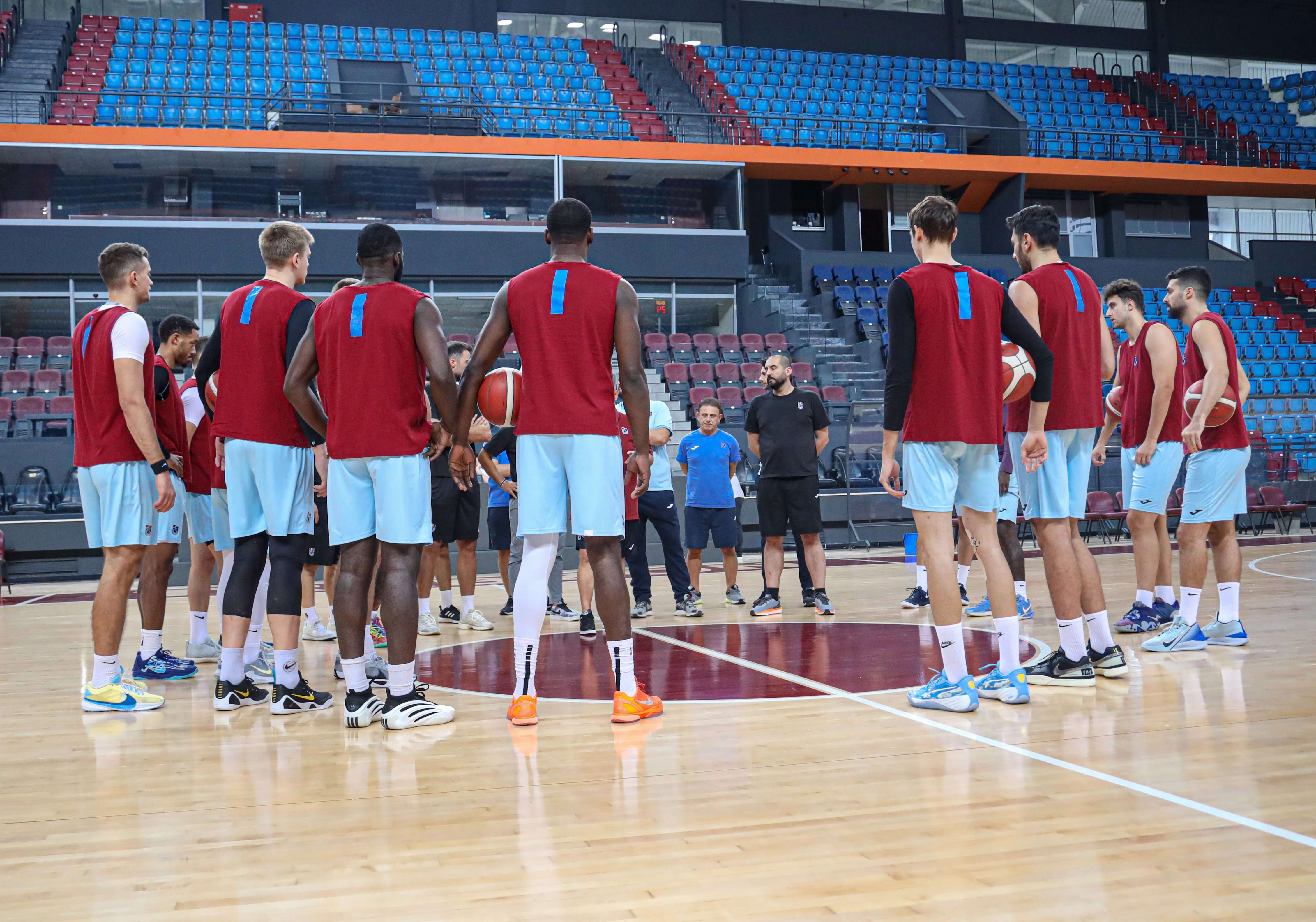 Basketbol takımımız, ONVO Büyükçekmece maçı hazırlıklarını tamamladı