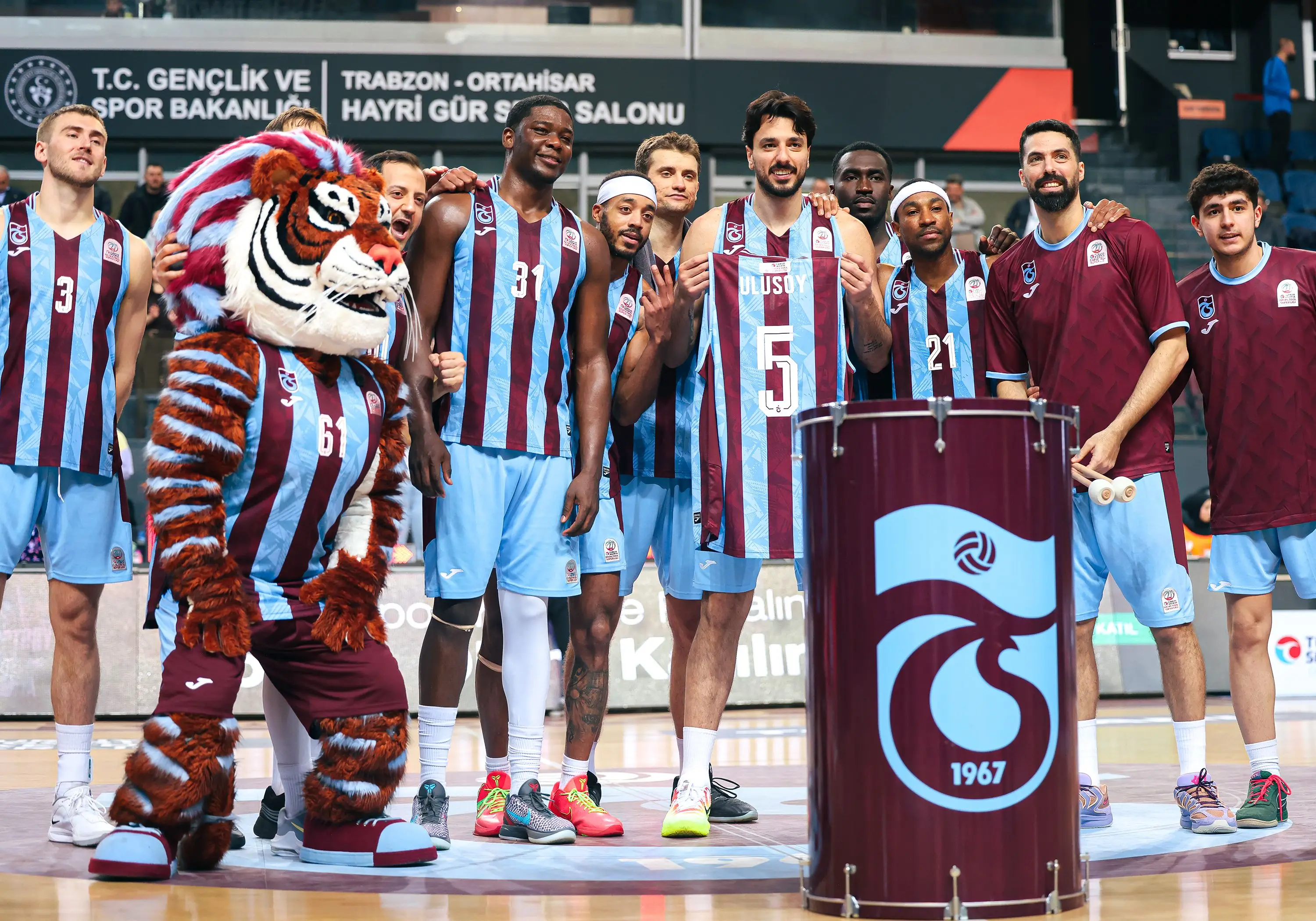 Trabzonspor 96-92 Glint Manisa Basket