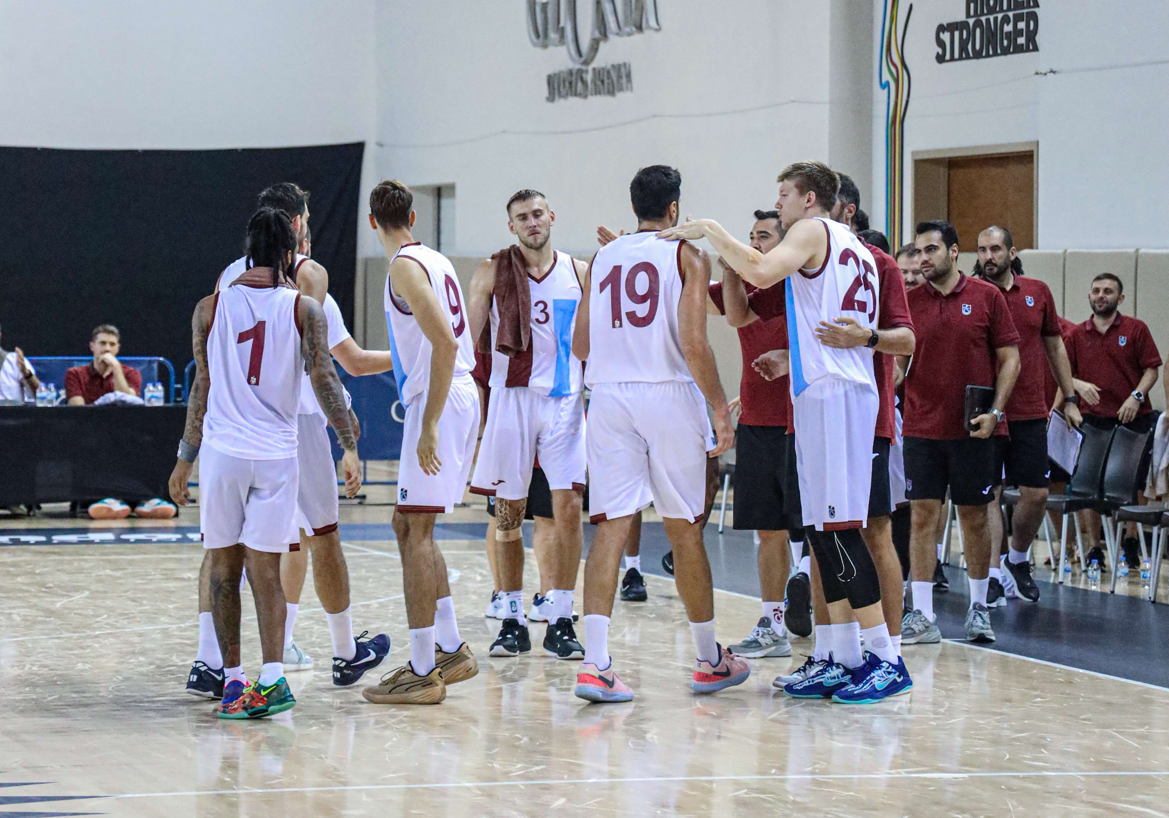 Trabzonspor 75-83 Lokomotiv Kuban