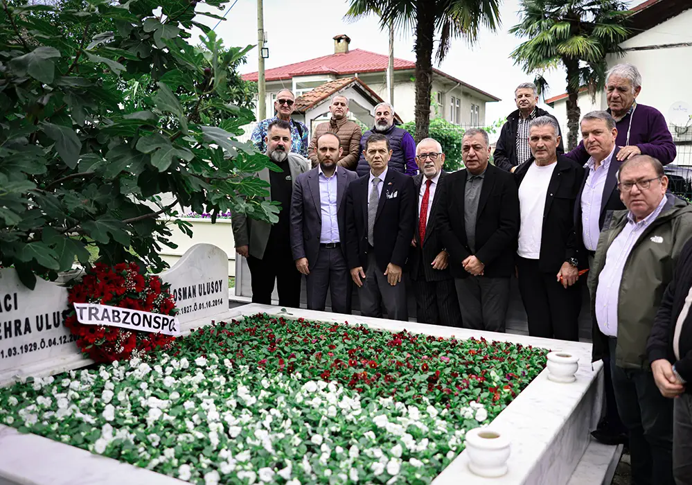 Kurucu Başkanımız Ali Osman Ulusoy kabri başında anıldı