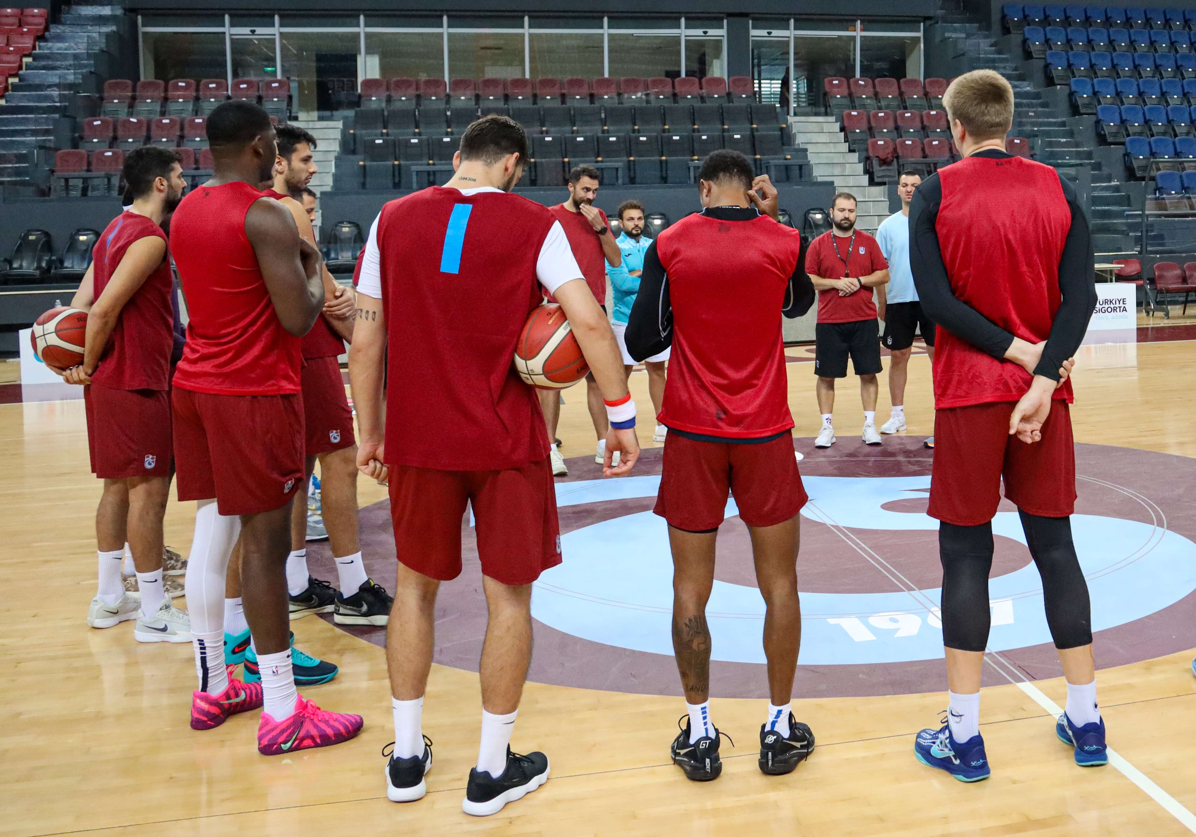 Basketbol takımımız, Bursaspor Basketbol maçı hazırlıklarına başladı