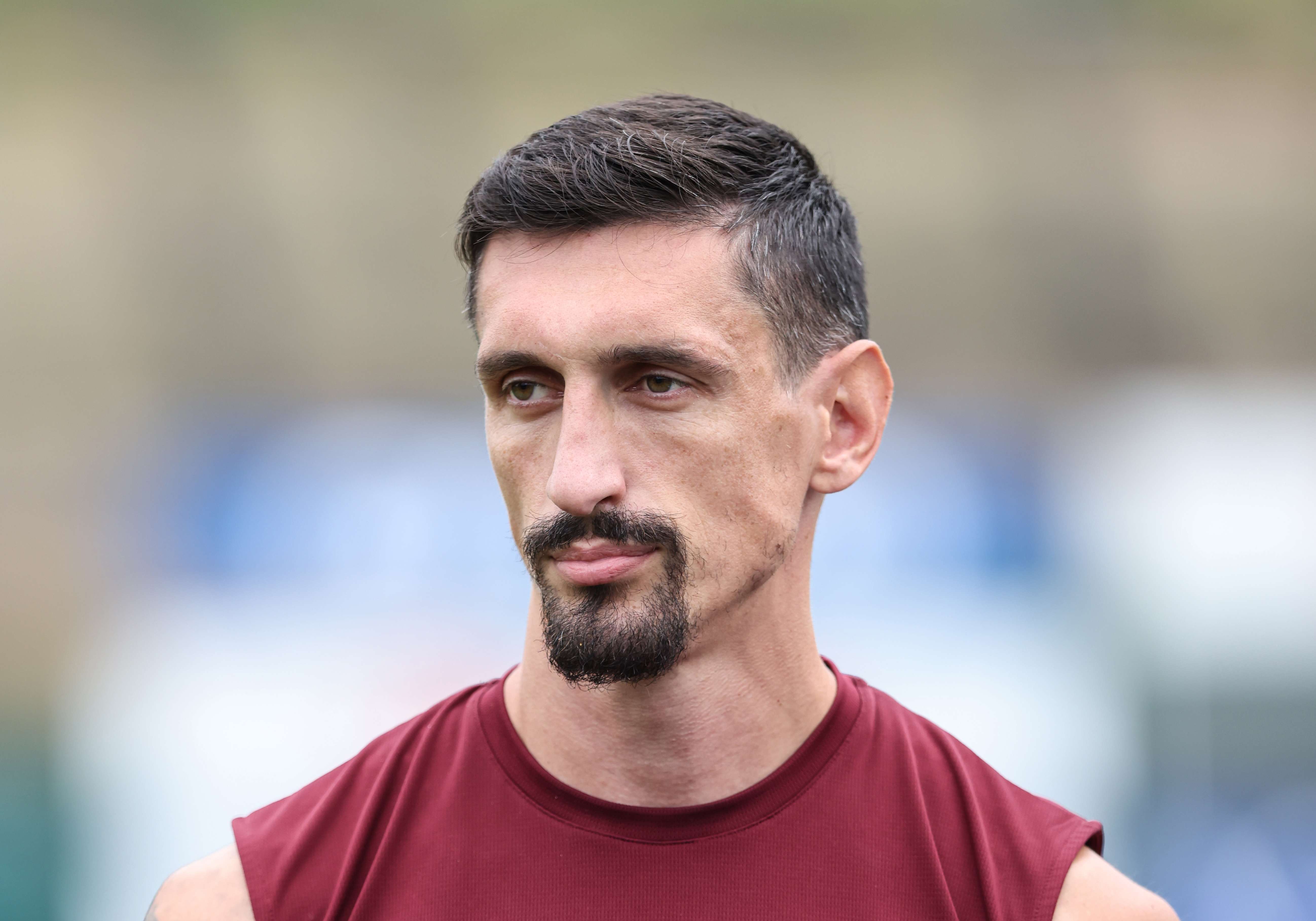 Futbolcumuz Stefan Savic basın toplantısı düzenledi