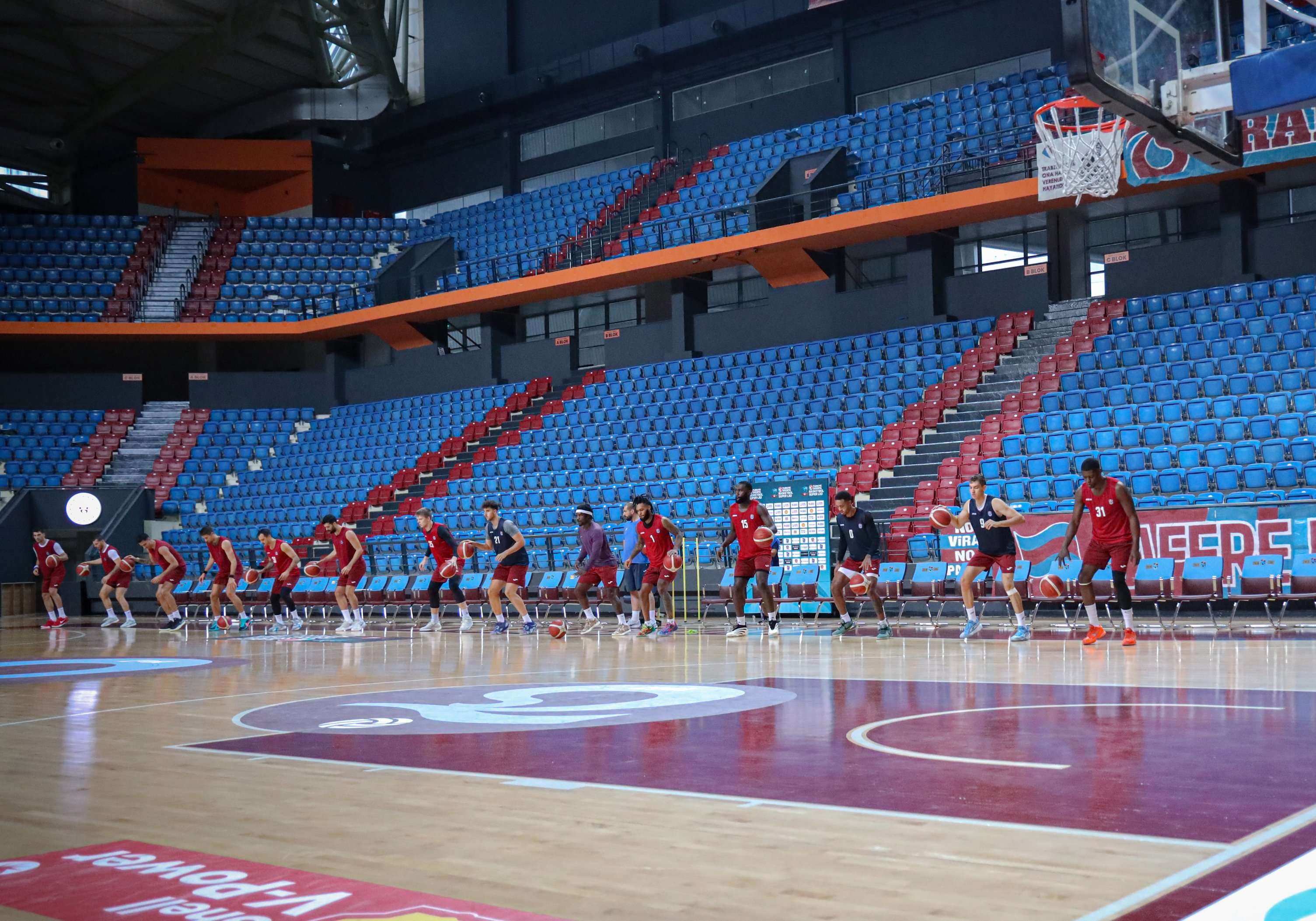 Basketbol takımımız, Bursaspor Basketbol maçı hazırlıklarını sürdürüyor