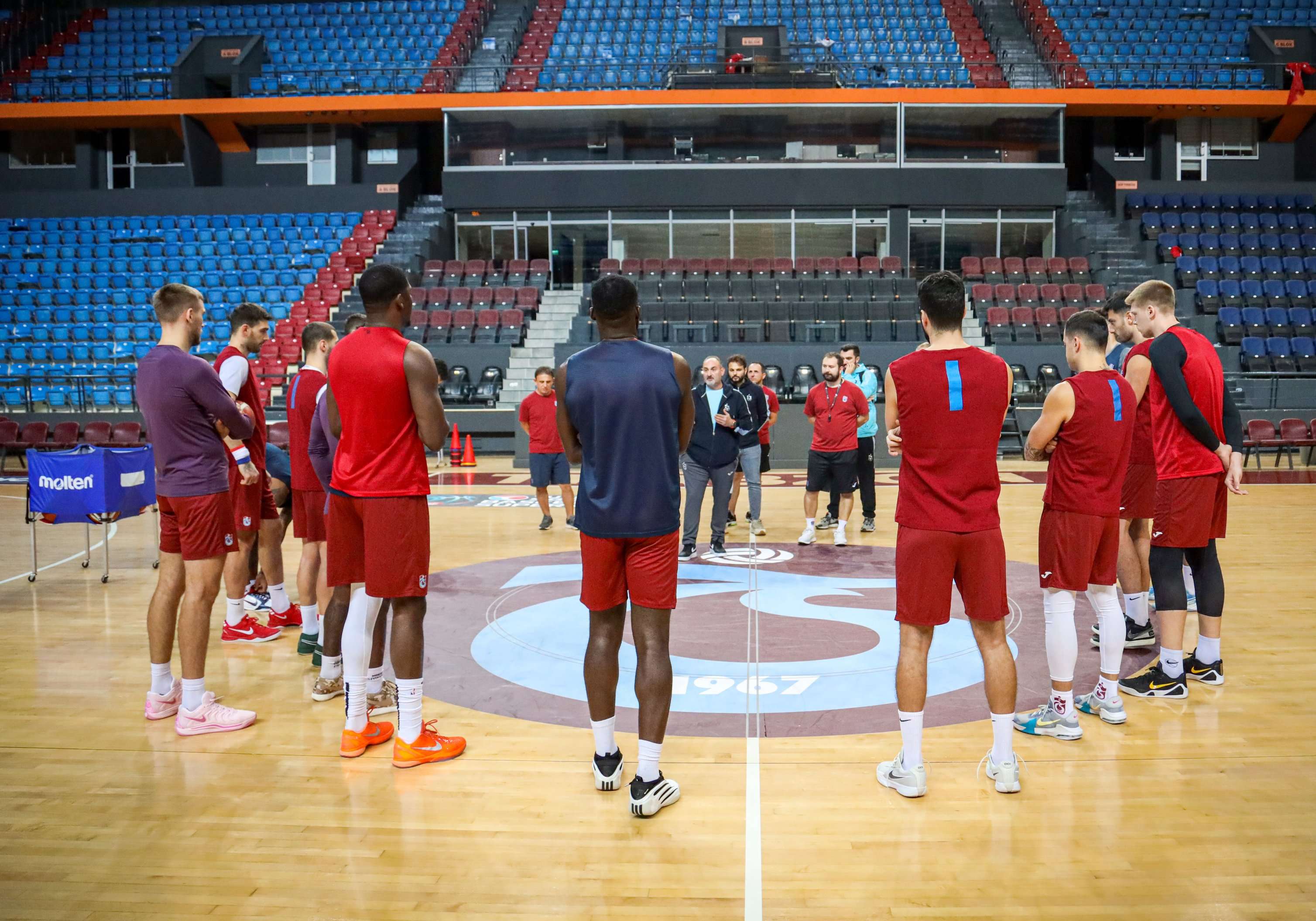 Basketbol takımımız, Yukatel Merkezefendi Belediyesi maçı hazırlıklarına başladı