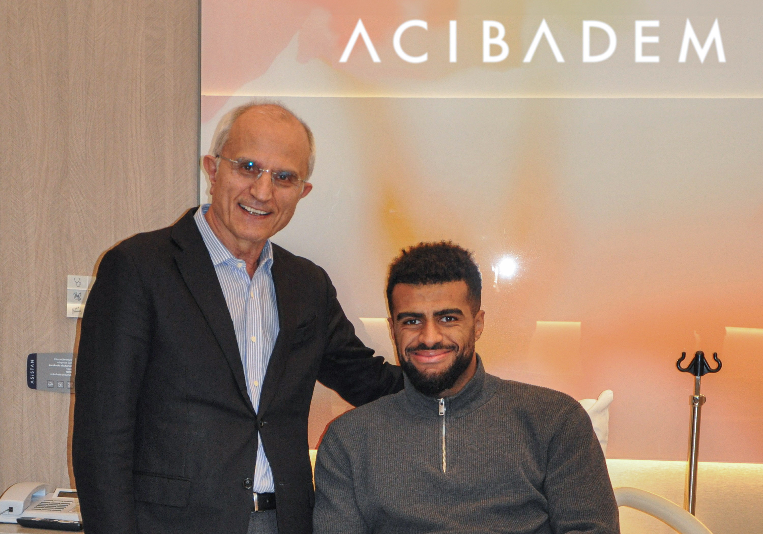 Futbolcumuz Rayyan Baniya başarılı bir operasyon geçirdi